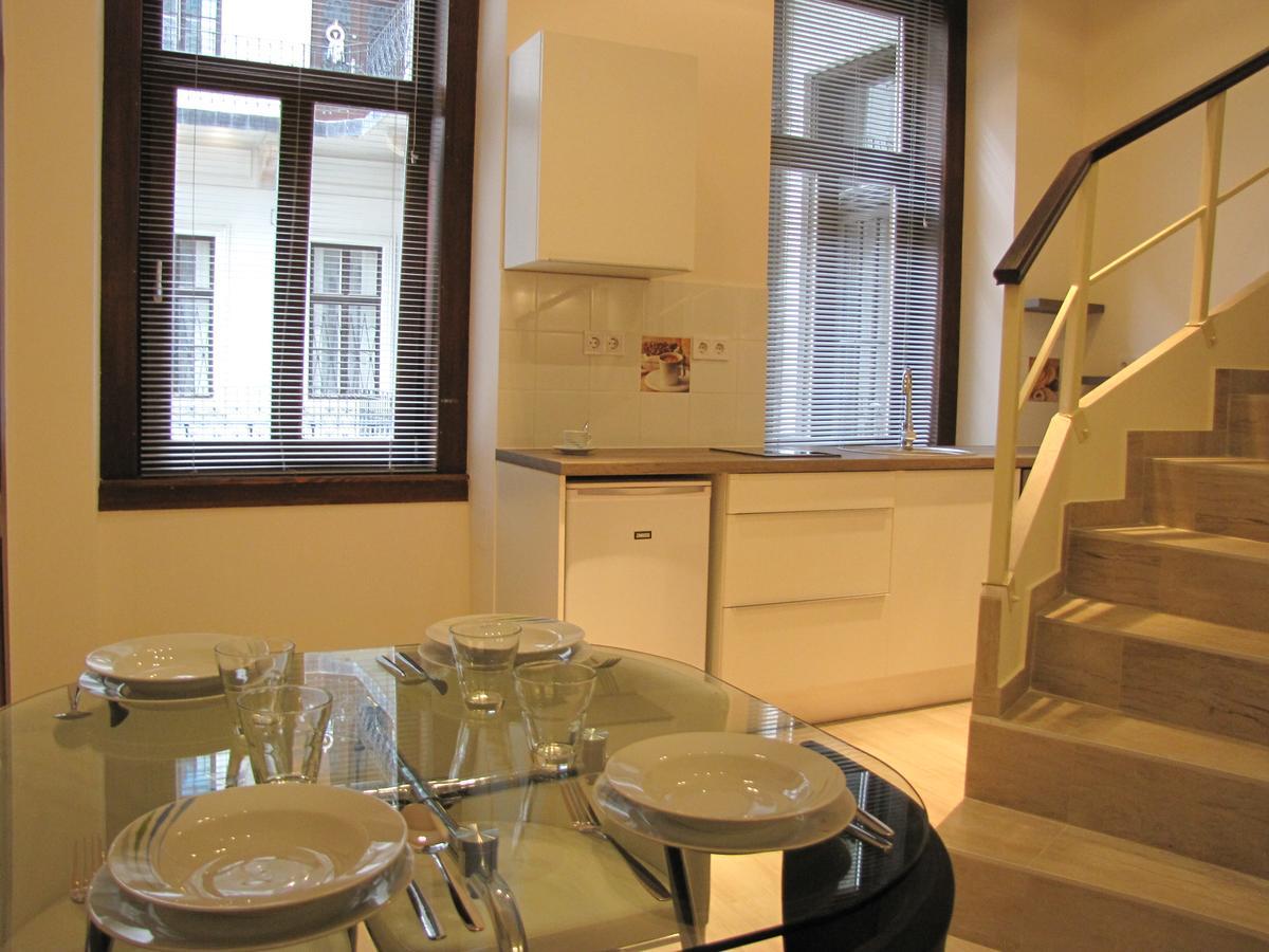 Pair Of Kings | Apartman *